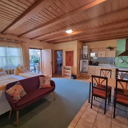 Vakantiehuis Ferienhaeusle *